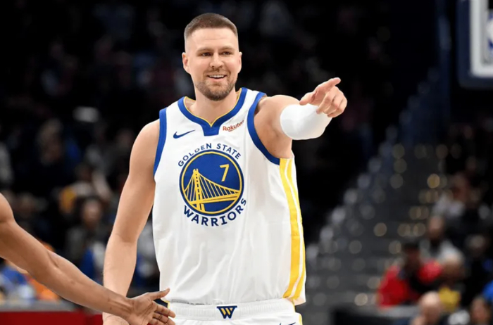 波尔津吉斯爆发助勇士三连胜 续约前景引期待