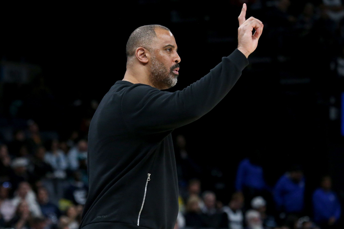 火箭大胜鹈鹕 乌度卡谈球队战术与关键球员表现