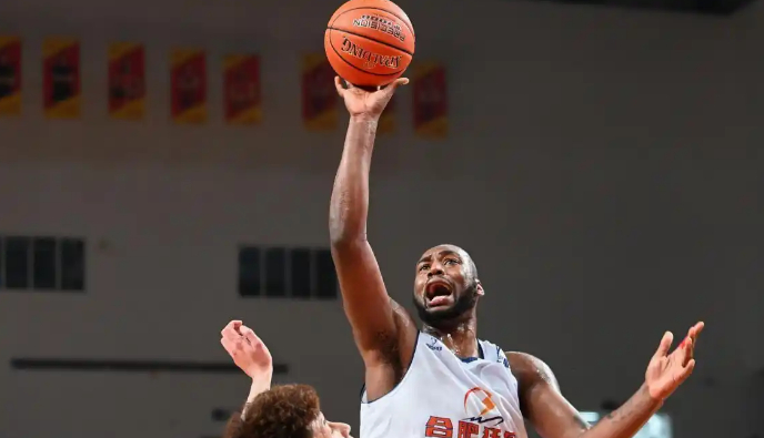 广东男篮或引进NBL外援麦科伊 替代表现低迷的麦