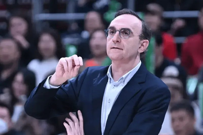 辽宁惨败浙江暴露用人困境 战术决策成胜负关键